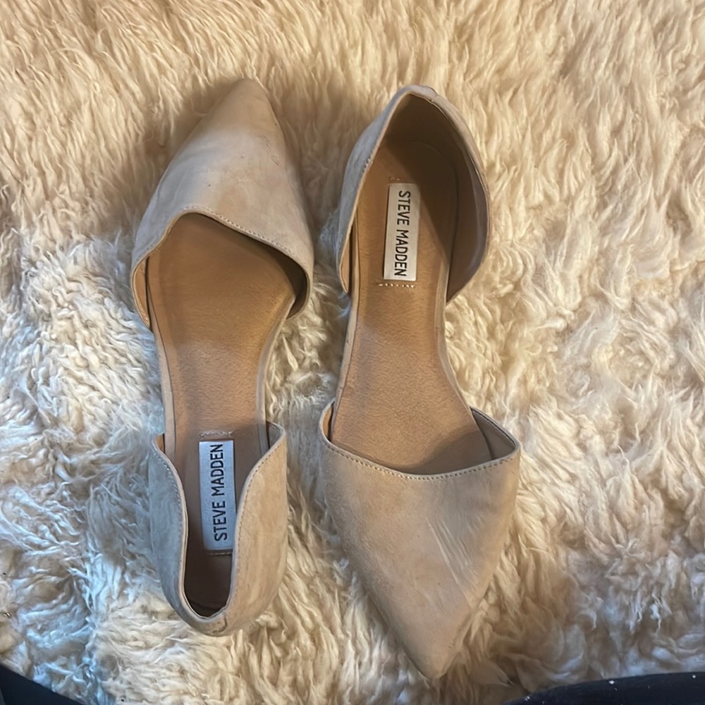 Nude flats